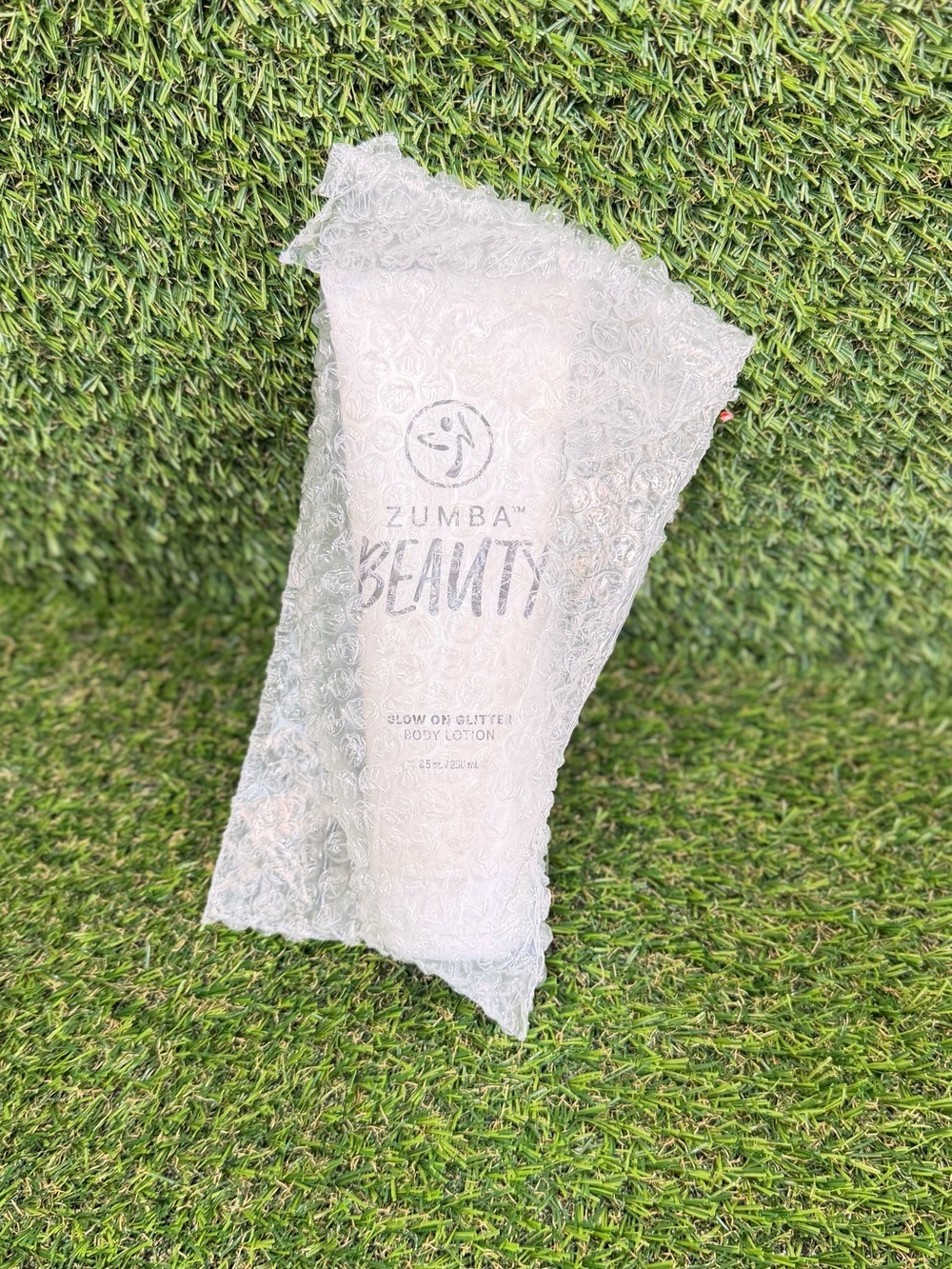 Zumba Beauty Glow On Glitter Body Lotion - White